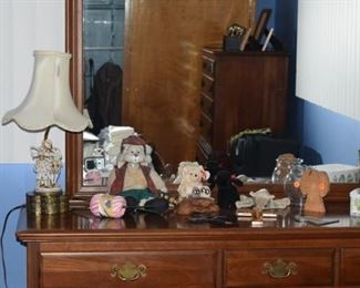 Dresser, Mirror, Lamp, & Home Decor