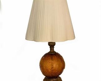 Lot 055
Mid-Century Occasional Table Lamp
