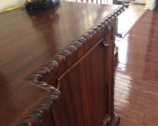 DETAILED WOOD BUFFET