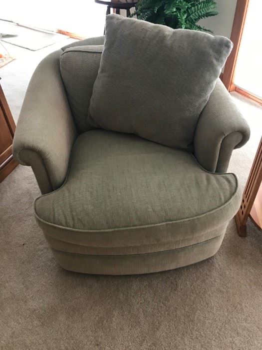 Greenish upholstered chair Izenhour