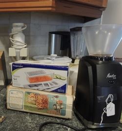 Maestro coffee grinder, blender, choppers and grinder