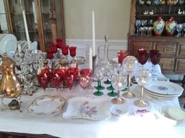 Crystal and china pieces