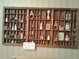 Old printer's tray with the displayed objects