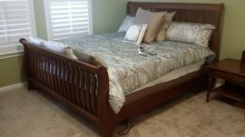 KING SIZE SLEIGH BED WITH TEMPURPEDIC MATTRESS SET