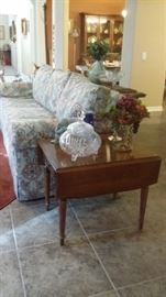 MATCHING ETHAN ALLEN DROPLEAF SIDE TABLE...CUT CRYSTAL SERVING  BOWL 
