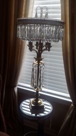 CLOSEUP OF HOLLYWOOD GLAMOUR LAMP