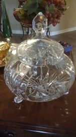 CLOSEUP OF LARGE CUT CRYSTAL SERVING BOWL