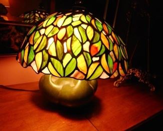 Quoizel Acrylic "Faux" TIffany Ball Lamp