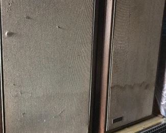 Advent "The loudspeaker" pair for repair/salvage!