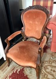 Velvet accent chair 
