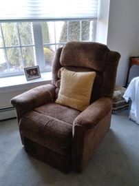 Electric Recliner with full lift and massage