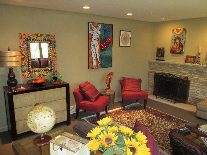 Beautiful furniture and decor!