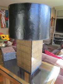 Sculptural lamp