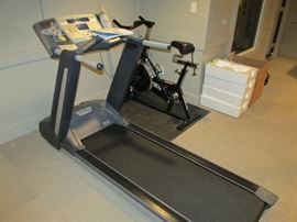 Nautilus treadmill