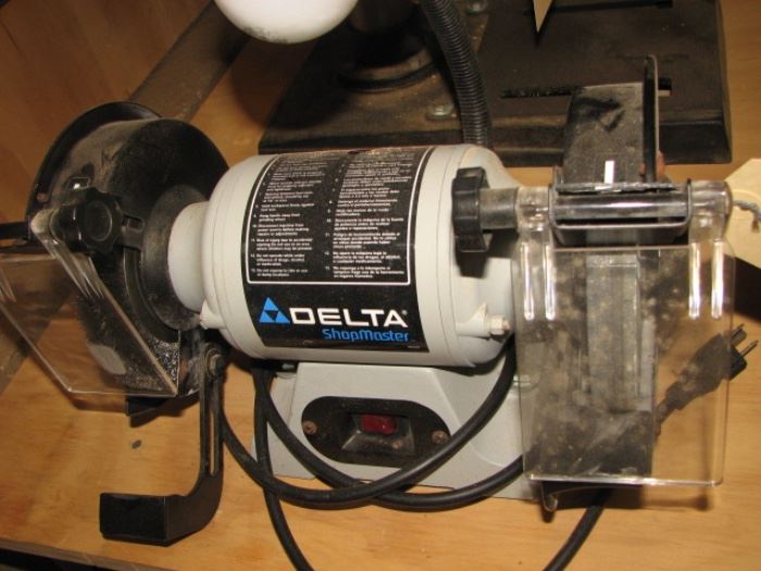 Delta bench grinder