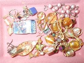ASSORTED JEWELRY