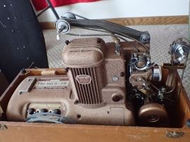 PREMIER 20 PROJECTOR IN HARD CASE 