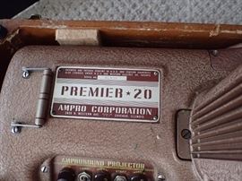 PREMIER 20 PROJECTOR IN HARD CASE 