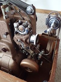 PREMIER 20 PROJECTOR IN HARD CASE 