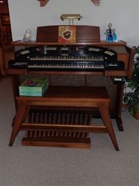 THE CONN ORGAN THEATRE 643