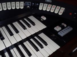 THE CONN ORGAN THEATRE 643