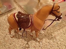 TOY HORSE THAT WALKS