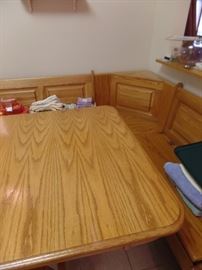 OAK TABLE & CHAIRS & CORNER BENCH WITH STORAGE