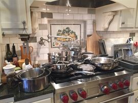 Pots, pans, baking dishes 