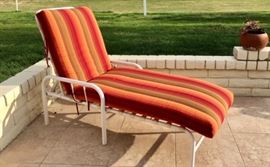 White Metal/Strapping Chaise Lounge w/ Striped Cushion