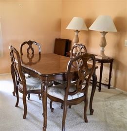 Thomasville Dining Table w/ 4 Chairs