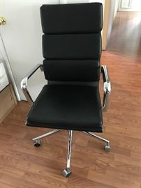 black Rolling Desk Chair