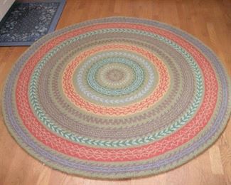 Garnet Hill wool rug - 5' D