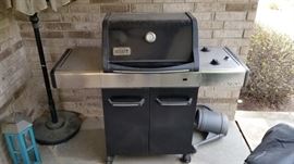 Weber Spirit Grill - comes with cover