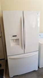 Kenmore Fridge  and Icemaker - Freezer drawer on bottom - in great shape