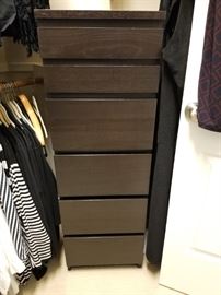 Lingerie chest of drawers