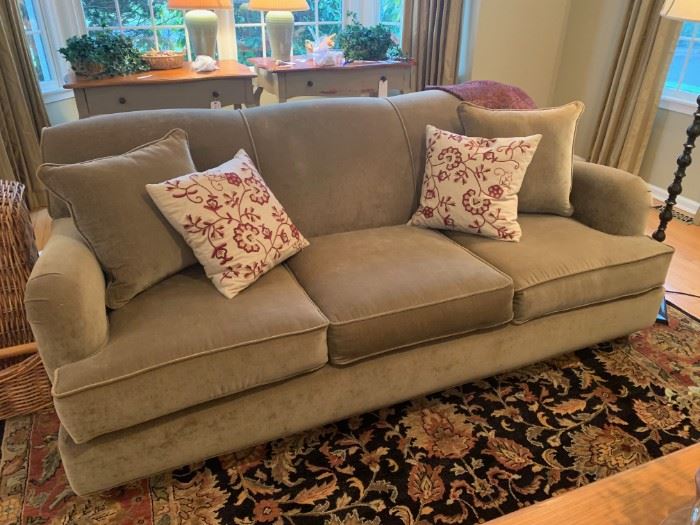 Pottery  Barn Sofa 80 inches good as new