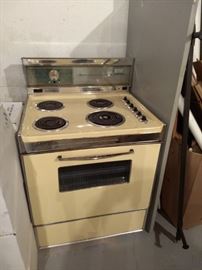 Working Retro 1970's Yellow Electric Stove