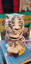 1999 Ringling Bros. Barnum & Bailey white tiger