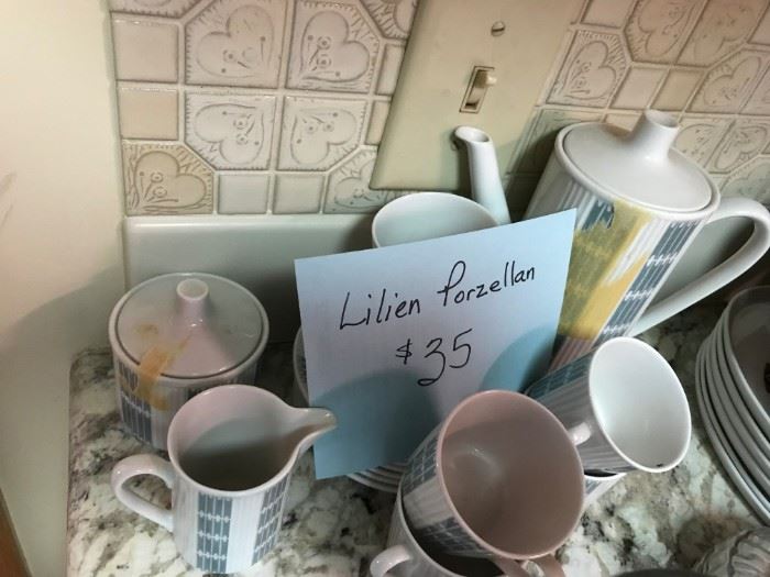 #120 Lilien Porzellan coffee pot cups sugar creamer $35.00