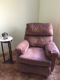 Recliner- Nice! Side Table