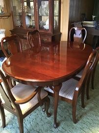 Thomasville Dining Table and Six Chairs comes with TWO more leaves and table protector pads