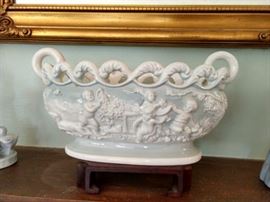 Vintage Italian Capodimonte cachepot.