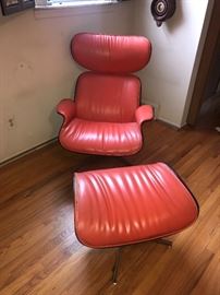 PLYCRAFT LOUNGE CHAIR AND OTTOMAN BY GEORGE MULHAUSER MCM