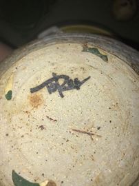SIGNED POTTERY 