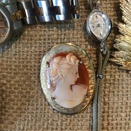 CAMEO BROOCH
