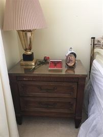 Basic-Wilz Vintage Night Stand!