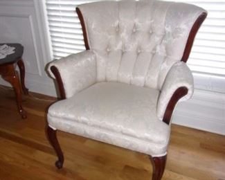 Excellent condition antique tufted sofa and 2 chairs, coffee table with 2 end tables