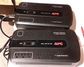 APC Back-UPS ES750 and surge protector (2).