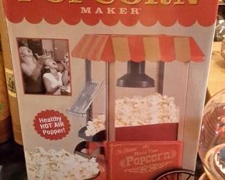 Old Fashioned Popcorn Maker, like new, in box.