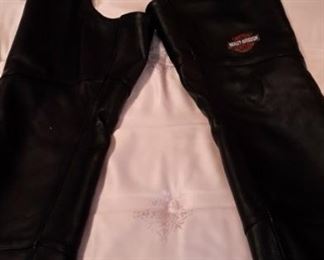 Ladie's Harley Davidson leather chaps, new.
